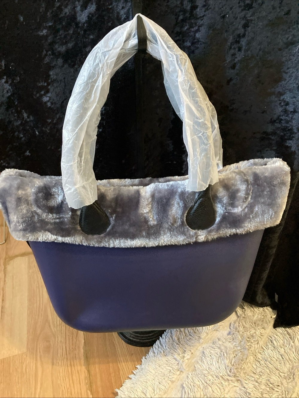 Plush-Trim Navy Tote Bag with Gray Faux-Fur Accent